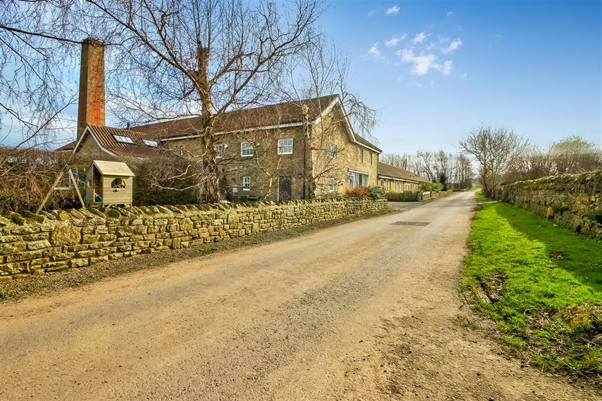 Gilling West