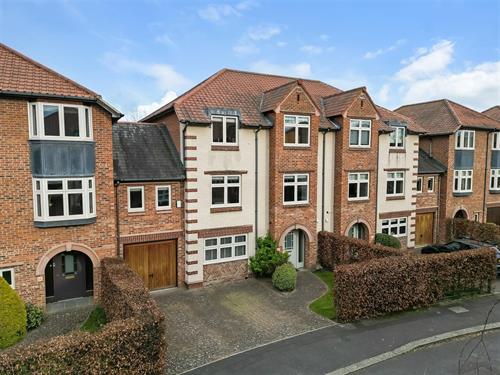 Leconfield, Darlington