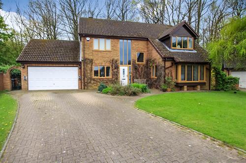 Woodham Gate, Woodham