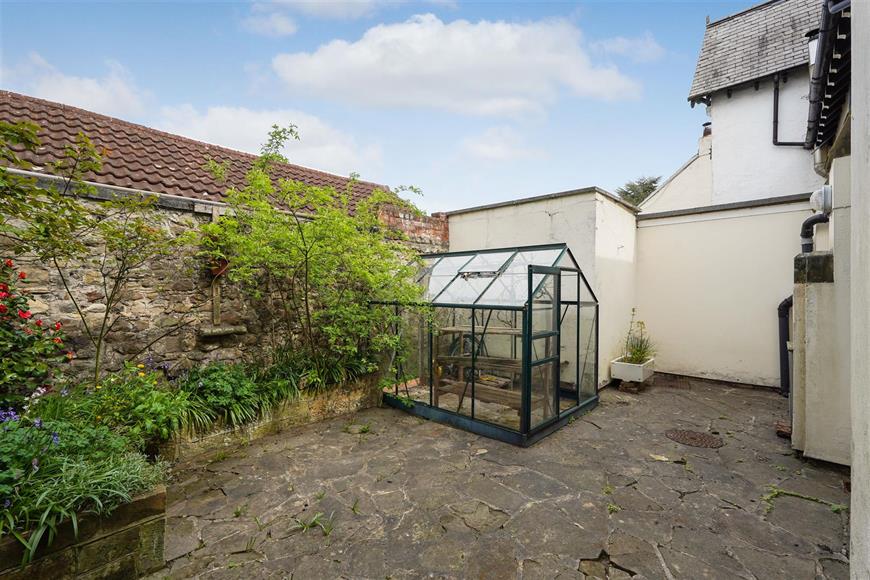 Low Coniscliffe