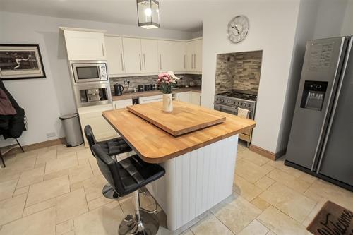 Lydia Terrace, Newfield